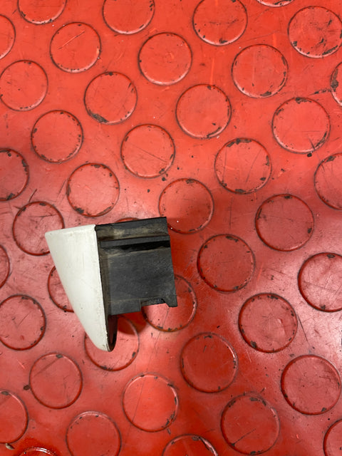 Citroen Dispatch/Peugeot Expert/Vauxhall Vivaro/Toyota Proace/Fiat Scudo OUTER DOOR HANDLE OPENER END CAP Driver's Side RH 2008-2016 P/N 96816438977