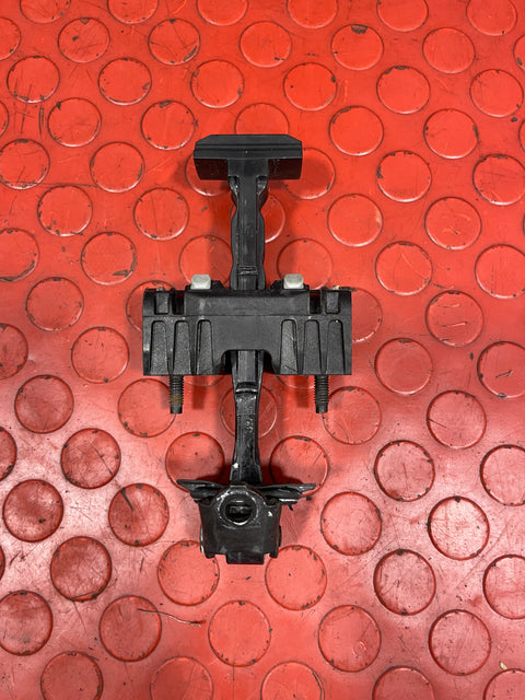 Citroen Dispatch/Peugeot Expert/Vauxhall Vivaro/Toyota Proace/Fiat Scudo DOOR CHECK STRAP STOPPER Front 2008-2016 P/N 10000057539