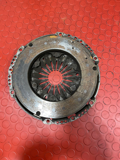 Renault Trafic/Vauxhall Vivaro/Nissan Primastar CLUTCH KIT SET (FLYWHEEL,PRESSURE PLATE,CLUTCH LINING) 2014-2019 1.6D P/Ns 302052965R/123107183R/301015679R