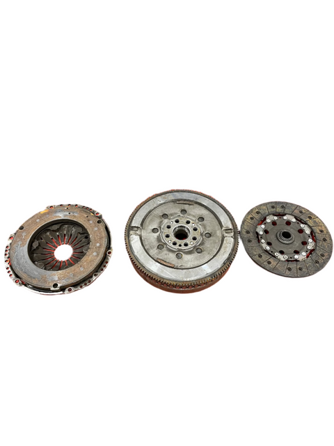Renault Trafic/Vauxhall Vivaro/Nissan Primastar CLUTCH KIT SET (FLYWHEEL,PRESSURE PLATE,CLUTCH LINING) 2014-2019 1.6D P/Ns 302052965R/123107183R/301015679R