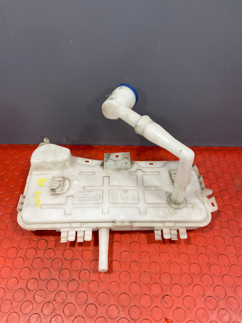 Citroen Berlingo/Peugeot Partner/Vauxhall Combo/Toyota Proace City WINDSCREEN WASHER BOTTLE w/ FILLER NECK (no pump) 2019-2023 P/N 9817300980 - 1