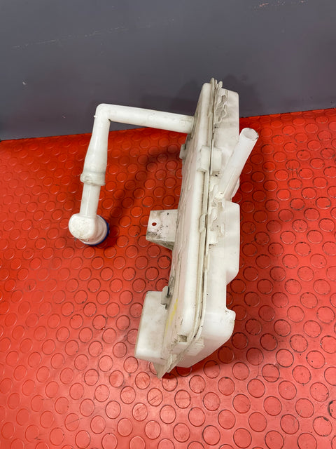 Citroen Berlingo/Peugeot Partner/Vauxhall Combo/Toyota Proace City WINDSCREEN WASHER BOTTLE w/ FILLER NECK (no pump) 2019-2023 P/N 9817300980 - 1