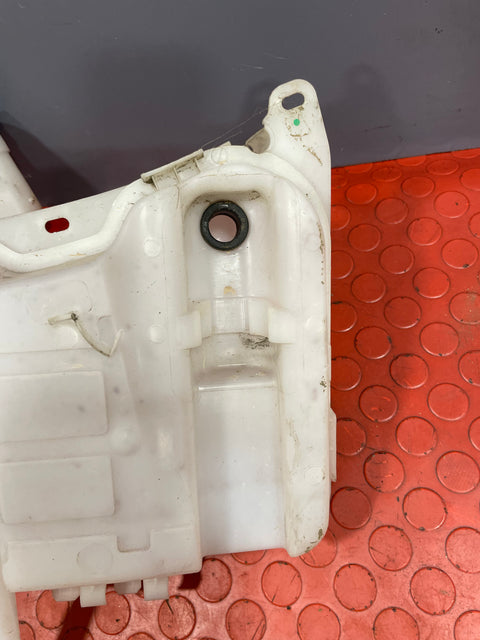 Citroen Berlingo/Peugeot Partner/Vauxhall Combo/Toyota Proace City WINDSCREEN WASHER BOTTLE w/ FILLER NECK (no pump) 2019-2023 P/N 9817300980 - 1