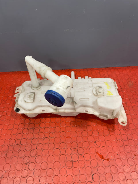 Citroen Berlingo/Peugeot Partner/Vauxhall Combo/Toyota Proace City WINDSCREEN WASHER BOTTLE w/ FILLER NECK (no pump) 2019-2023 P/N 9817300980 - 1