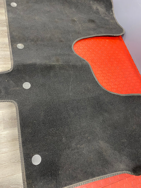 Renault Trafic/Vauxhall Vivaro/NV300 FLOOR MAT/ FLOOR CARPET 2014-2019 Ref.: 66692609
