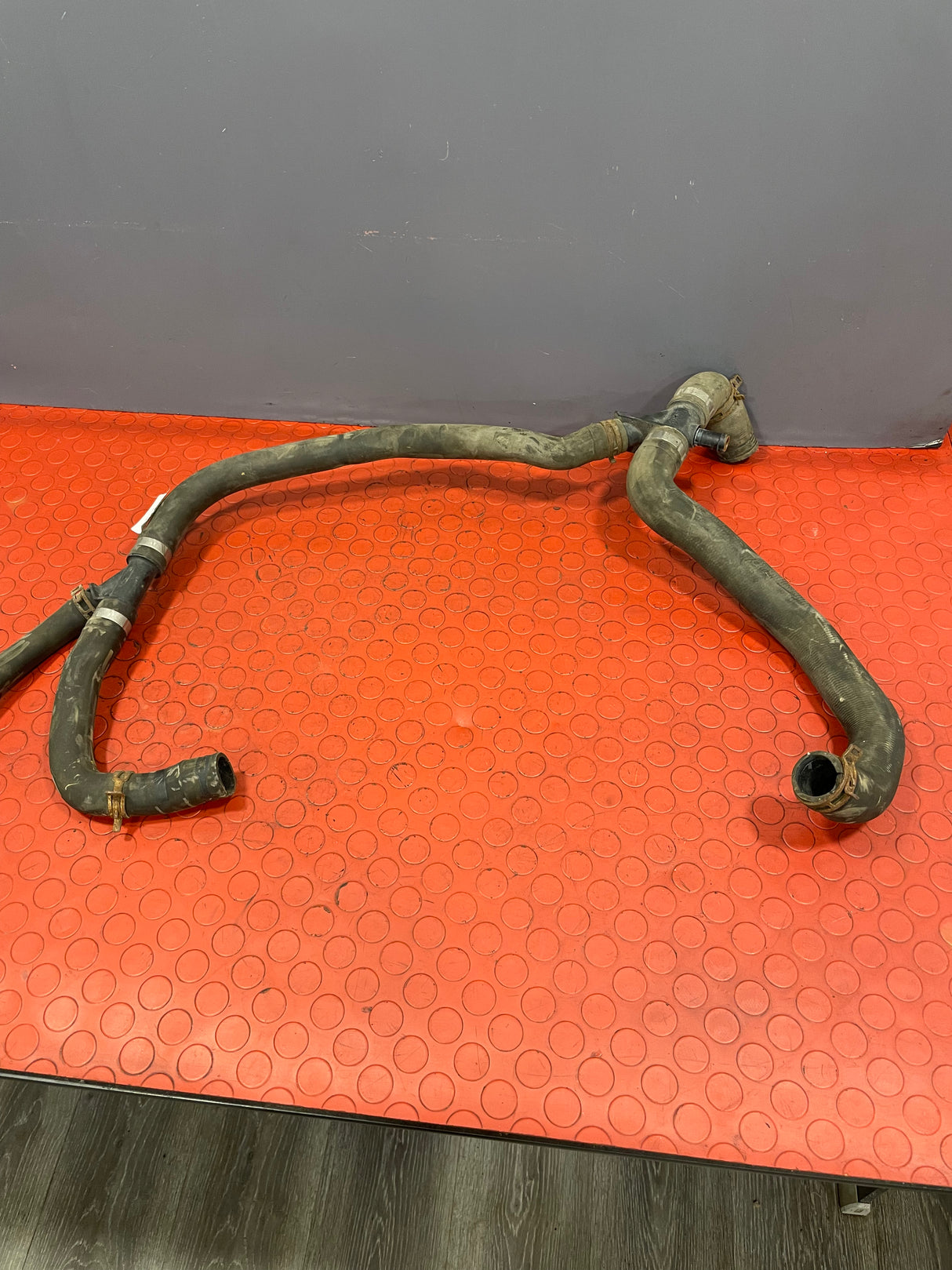 Ford Transit COOLANT HOSE PIPE CLUSTER/COOLANT PIPE LINE 2.2 2013-2016 P/N BK218286BF / BK218286BG