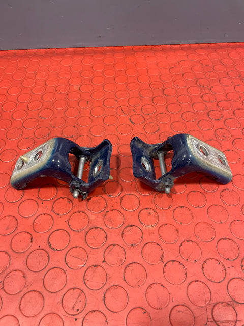 Citroen Berlingo/Peugeot Partner/Vauxhall Combo/Toyota Proace City PAIR OF FRONT DOOR HINGES Driver's Side Blue 2019-2024 P/N 1606475180