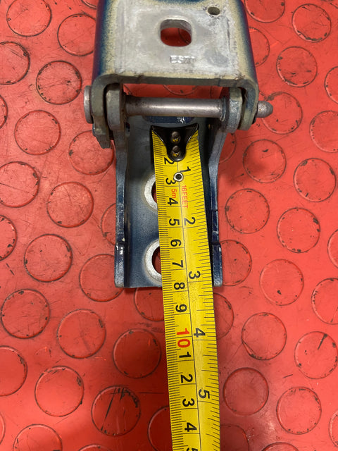 Citroen Berlingo/Peugeot Partner/Vauxhall Combo/Toyota Proace City PAIR OF FRONT DOOR HINGES Driver's Side Blue 2019-2024 P/N 1606475180