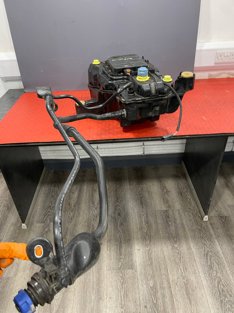 Citroen Berlingo/Peugeot Partner ADBLUE TANK w/ FILLER HOSE 1.6 2016-2018 P/N 9818531680