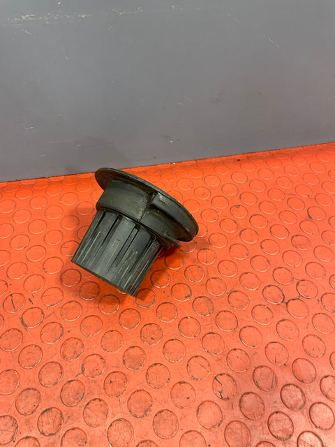 Citroen Berlingo/Peugeot Partner/Vauxhall Combo/Toyota Proace City REAR UPPER COIL SPRING SEAT 2019-2024 P/N 9831086080