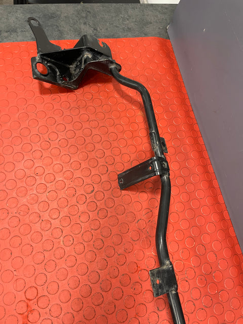 Renault Trafic RADIATOR BAR SUPPORT 2.0 2022 P/N 625305308R