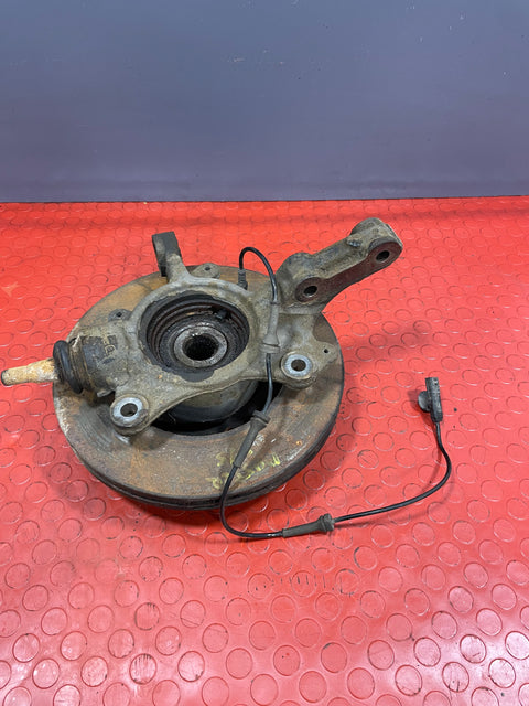 Renault Master/Vauxhall Movano/NV400 FRONT WHEEL HUB (Busted Ball Joint) Passenger's Side FWD 2010-2017 P/N 400150081R