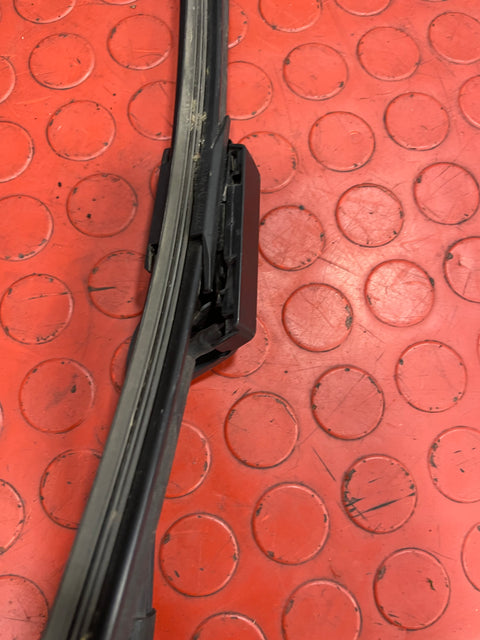 Vauxhall Combo/Peugeot Partner/Citroen Berlingo/Dispatch/Toyota Proace City WINDSCREEN WIPER ARM Driver's Side O/S 2019-2024 P/N 9839408680 - 1