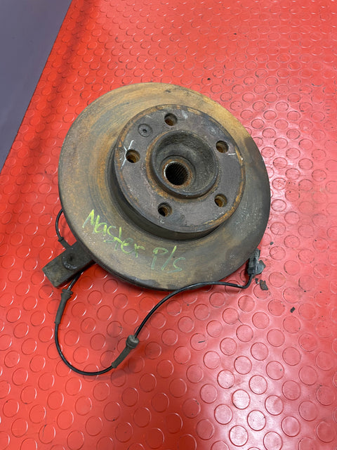 Renault Master/Vauxhall Movano/NV400 FRONT WHEEL HUB (Busted Ball Joint) Passenger's Side FWD 2010-2017 P/N 400150081R