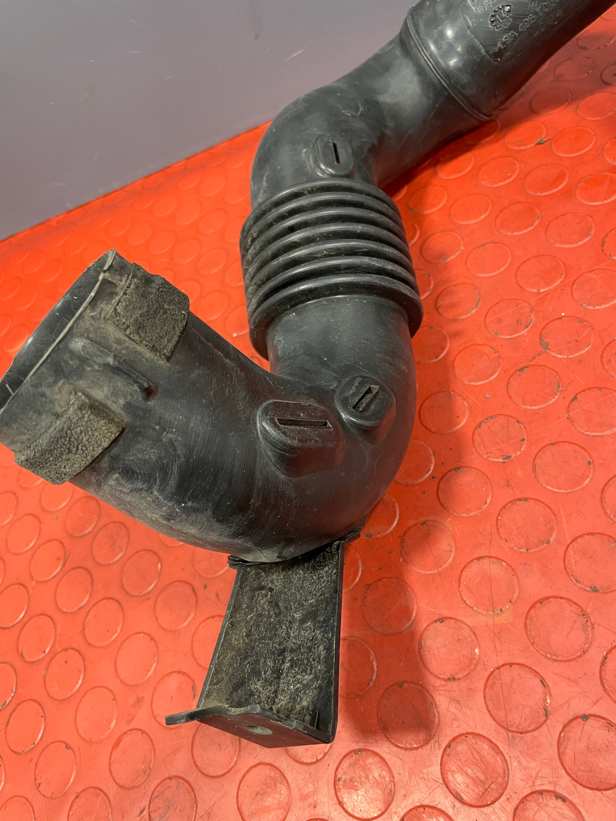 Renault Master/Vauxhall Movano/Nissan NV400  AIR INTAKE HOSE PIPE 2010-2021 2.3 DTI P/N 165554107R