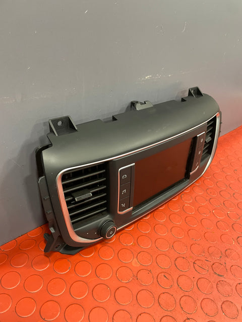 Citroen Dispatch/Peugeot Expert/Vauxhall Vivaro/Toyota Proace SAT NAV DISPLAY/SCREEEN HEAD UNIT 2016-2024 P/N 9831665880/98081732 ZD