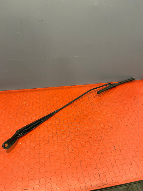 Citroen Berlingo/Peugeot Partner WINDSCREEN WIPER ARM w/ Blade 2008-2018 P/N 9682975280 - 2