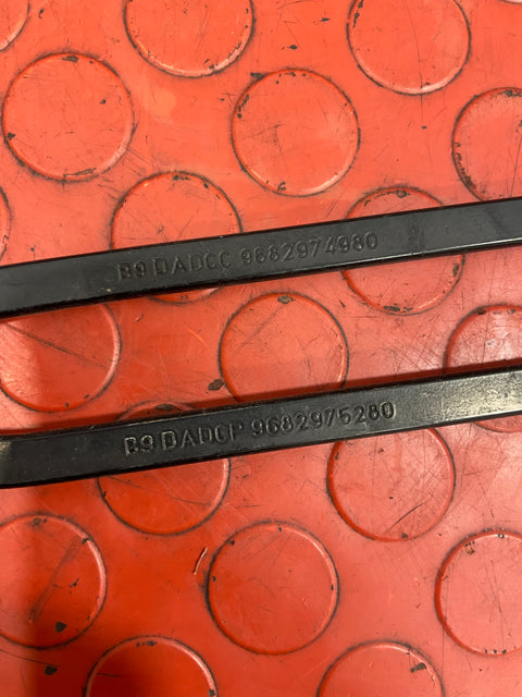 Citroen Berlingo/Peugeot Partner WINDSCREEN WIPERS (PAIR) No Blades 2008-2018   P/N 9682975280 - 1