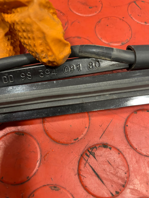 Vauxhall Combo/Peugeot Partner/Citroen Berlingo/Toyota Proace City WIPER ARM ASSEMBLY w/ Fresh Valeo Blade Front Passenger's Side P/N 9839409180 - 2