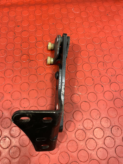 Peugeot Partner/Citroen Berlingo/Vauxhall Combo/Toyota Proace City SLIDING DOOR BOTTOM RUNNER Driver's Side O/S 2019-2024 P/N 98080758