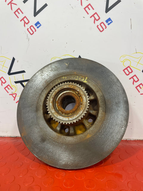 Renault Trafic  REAR WHEEL HUB DRIVERS SIDE RIGHT O/S  P/N  432022742R