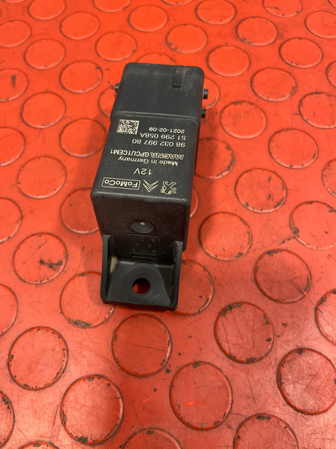 Peugeot Partner/Citroen Berlingo/Vauxhall Combo/Toyota Proace City GLOW PLUG RELAY MODULE 2019-2024 P/N 9803299780