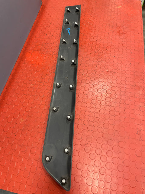 Ford Transit Custom DRIVER'S SIDE SLIDING DOOR MOULDING TRIM  2013-2016 P/N BK2129076ABW - 2