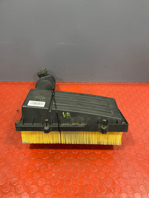 Volkswagen Passat B7 TOP AIRBOX COVER W/ MAF SENSOR AND AIR FILTER 2011 > On P/N 3C0129607BF