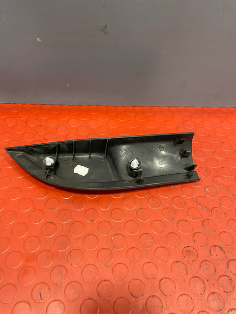 Vauxhall Vivaro/Citroen Dispatch/Peugeot Expert/Toyota Proace/Fiat Scudo INTERIOR WINDOW TRIM Passenger's Side 2016-2024 P/N 98089935