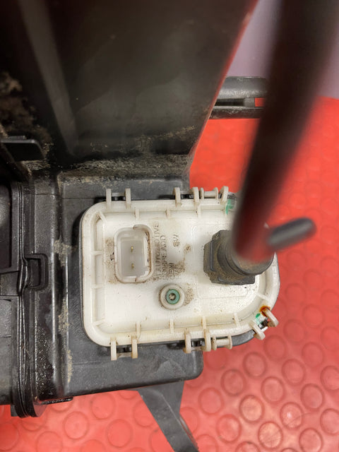 Peugeot Boxer/Citroen Relay/Fiat Ducato DPF ADDITIVE TANK 2.0 2016 P/N 9806639880