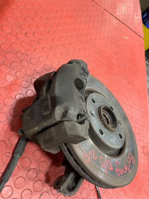 Citroen Berlingo/Peugeot Partner FRONT WHEEL HUB & BRAKE CALIPER Driver's Side 2008-2018 P/N 9670614080 / 9813759680