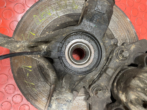 Citroen Berlingo/Peugeot Partner FRONT WHEEL HUB & BRAKE CALIPER Driver's Side 2008-2018 P/N 9670614080 / 9813759680