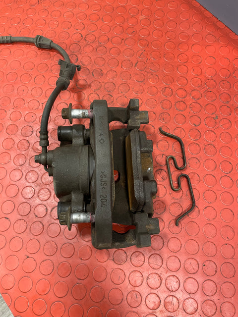 Vauxhall Vivaro/Citroen Dispatch/Peugeot Expert/Toyota Proace/Fiat Scudo FRONT BRAKE CALIPER SET 1.5 Driver's Side 2016-2024 P/N 9805256380 - 1