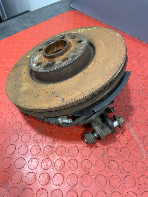 Vauxhall Vivaro/Citroen Dispatch/Peugeot Expert/Toyota Proace/Fiat Scudo FRONT WHEEL HUB W/ ROTOR DISC BRAKE & SPEED SENSOR Driver's Side 2021 R/N 43010561 - 1 / 9806039580