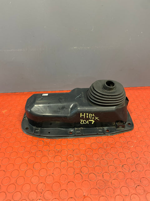 Toyota Hilux Invincible GEAR LEVER SURROUND & RUBBER TRIM 2016-2023 P/N 58289KK010 / 58288KK010