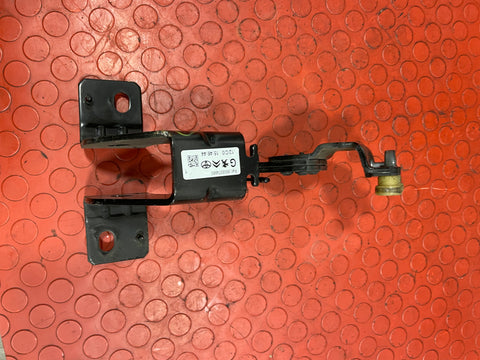 Vauxhall Vivaro/Citroen Dispatch/Peugeot Expert/Toyota Proace/Fiat Scudo CENTRE SLIDING DOOR ROLLER LEFT SIDE 2016-2024 P/N 9808074980