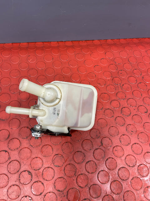 Toyota Hilux Invincible POWER STEERING FLUID RESERVOIR 2017 P/N 443600K050