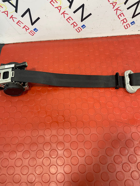 Toyota Hilux REAR P/S SEATBELT 2015-2022 P/N 733700K260c0