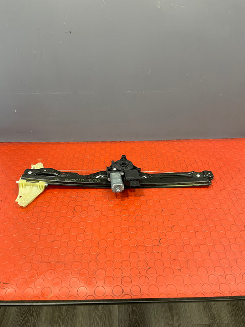 Vauxhall Vivaro/Citroen Dispatch/Peugeot Expert/Toyota Proace WINDOW REGULATOR FRONT PASSENGER'S SIDE  (6 Pin) 2021 P/N 9829503680 - 1