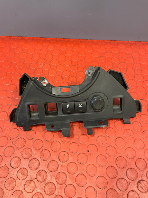 Citroen Berlingo/Peugeot Partner CENTRAL LOCKING SWITCH PANEL 2011-2018 P/N 9680932177 - 1