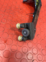 Vauxhall Vivaro/Citroen Dispatch/Peugeot Expert/Toyota Proace/Fiat Scudo PASSENGER SIDE SLIDING DOOR BOTTOM RUNNER PLATE 2016-2024 P/N 98080759