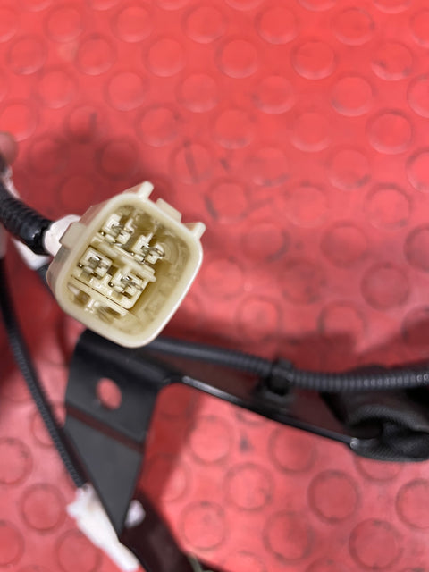 Toyota Hilux Invincible DOUBLE SEAT BELT BUCKLE CLIPS STALKS Back Seat 2016-2023 P/N 733800K400