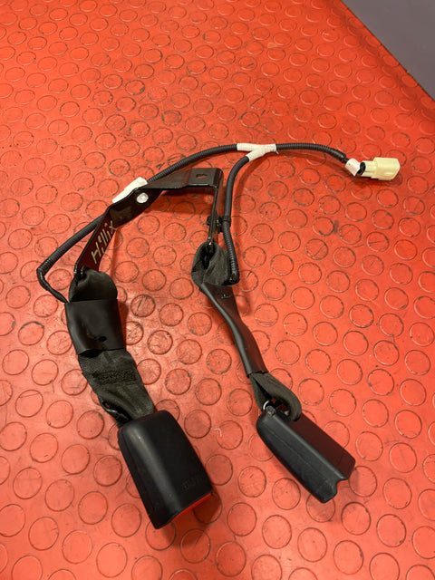 Toyota Hilux Invincible DOUBLE SEAT BELT BUCKLE CLIPS STALKS Back Seat 2016-2023 P/N 733800K400