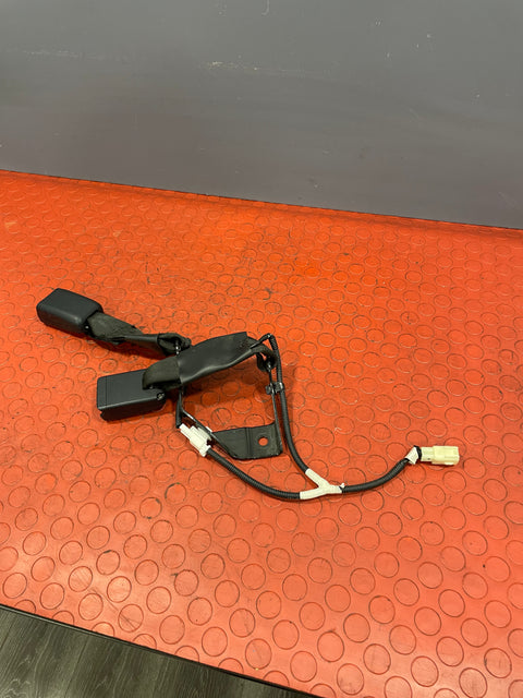 Toyota Hilux Invincible DOUBLE SEAT BELT BUCKLE CLIPS STALKS Back Seat 2016-2023 P/N 733800K400