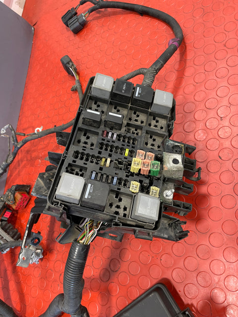 Ford Transit Custom UNDER BONNET FUSE WIRING LOOM / FUSE BOX Mk8 2013-2016 P/N BK2T9K499ABB