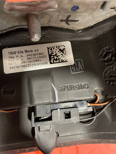 Peugeot Partner/Citroen Berlingo STEERING WHEEL 2019-2024 P/N 98171149ZD - 1