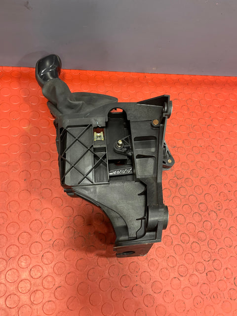Vauxhall Vivaro/Citroen Dispatch/Peugeot Expert/Toyota Proace/Fiat Scudo GEAR SELECTOR 2019-2024 P/N 9814652680