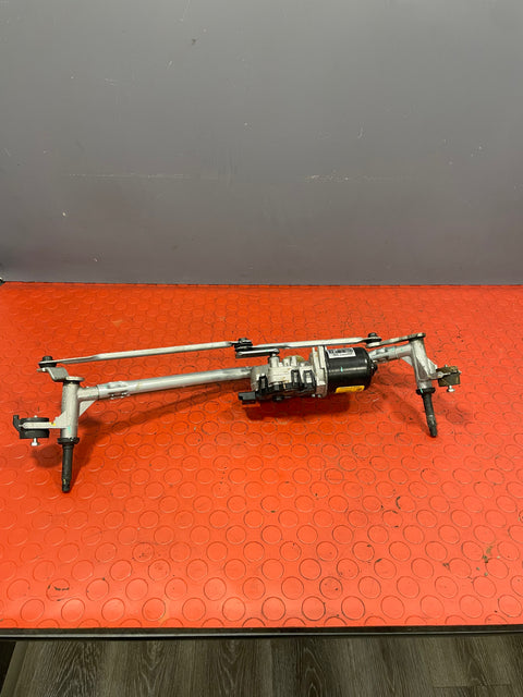 Citroen Berlingo/Peugeot Partner/Vauxhall Combo/Toyota Proace City WIPER LINKAGE AND MOTOR 2019-2022 P/N 9816558580 - 1