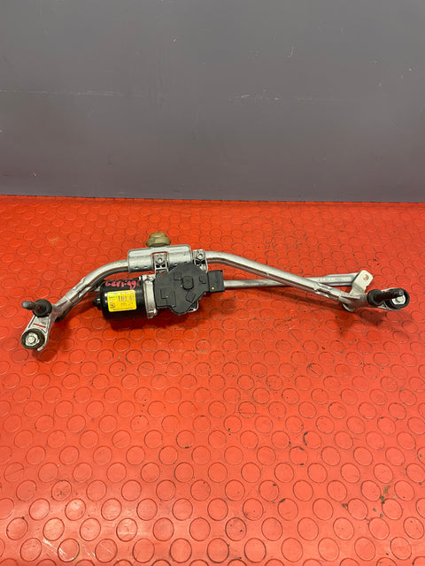 Citroen Berlingo/Peugeot Partner/Vauxhall Combo/Toyota Proace City WIPER LINKAGE AND MOTOR 2019-2022 P/N 9816558580 - 1