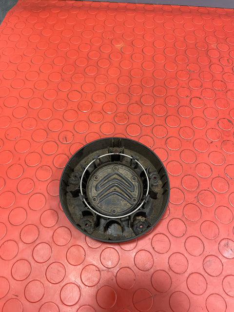 Citreon Berlingo WHEEL CENTRE CAP HUB CAP 2019-2024   P/N 9808342077